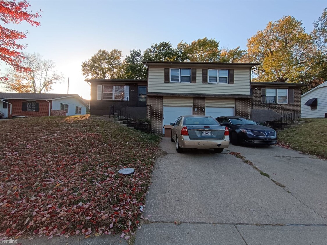 Primary Photo - 2 br, 1 bath Duplex - 3218 Elmwood Avenue ...