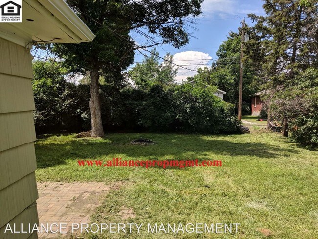 Building Photo - 4 br, 2 bath Apartment - 411 S. 14TH AVE.