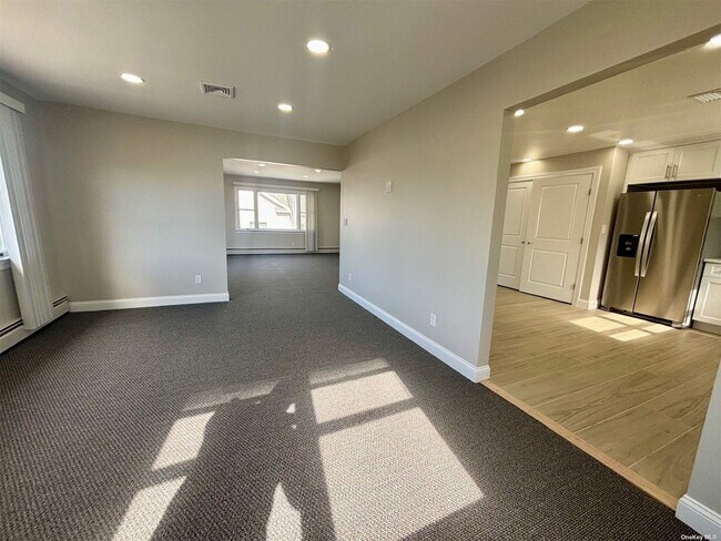 Foto del edificio - 235 Garfield Ave