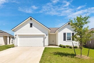 Building Photo - 111 Cold Spg Lp