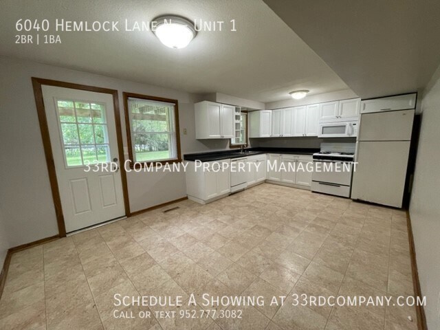Primary Photo - Recently Renovated Plymouth Side/Side Dupl...