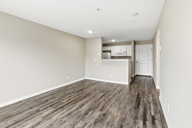 Living Room - South Creek Apartments