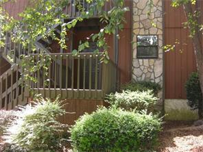 Primary Photo - Spacious 2 Bedroom Condo