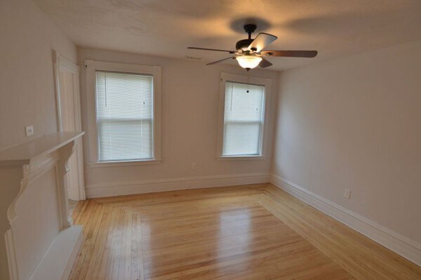 Building Photo - 72 Grampian Way