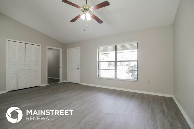 Foto del edificio - 2561 Beal St