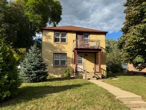 Building Photo - 304 E Oklahoma Ave