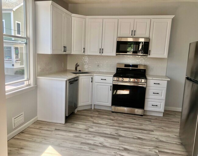 kitchen - 7 Spring St