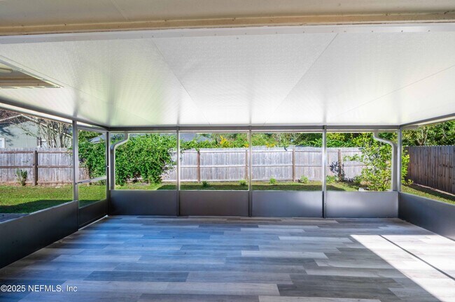 Building Photo - 2080 Tanager Dr