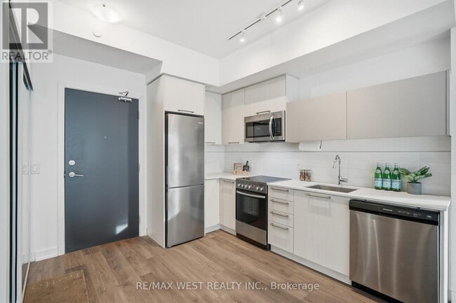 Building Photo - 25 Neighbourhood Ln.