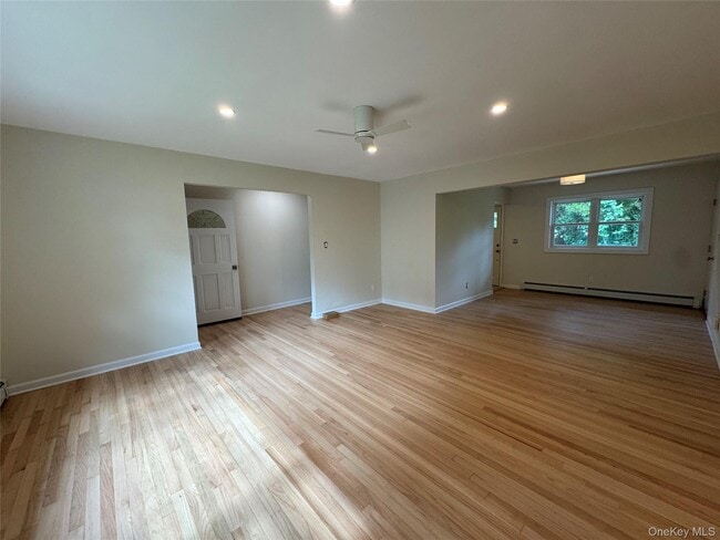 Foto del edificio - 1 Towne Ct