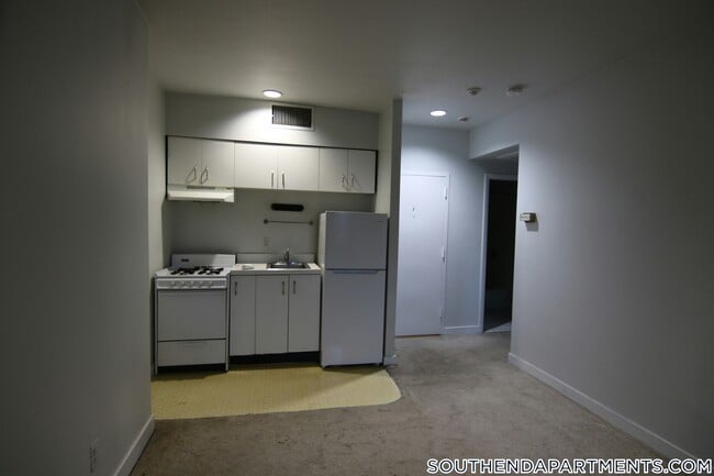 Building Photo - 548 Columbus Ave