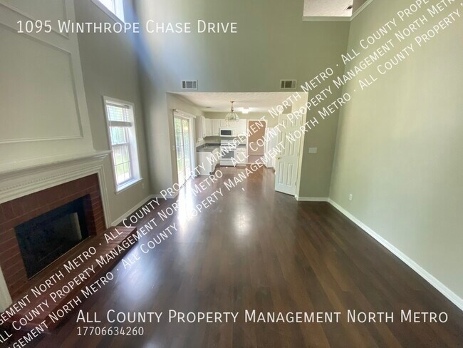 Building Photo - Great 3BR/2.5BA Home in Alpharetta off HWY 9!