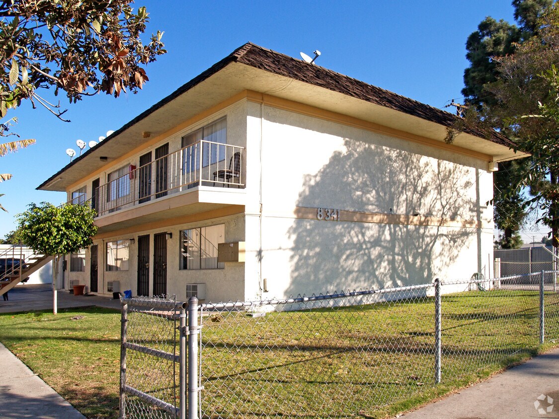 Primary Photo - 8341 W Cerritos Ave
