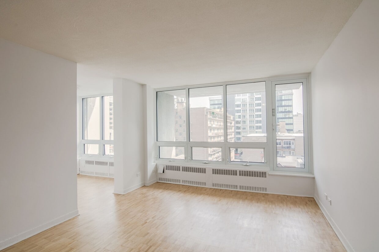 Photo principale - 1975 Maisonneuve Blvd W