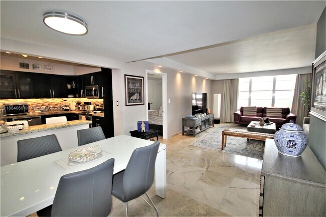 Foto del edificio - 5161 Collins Ave