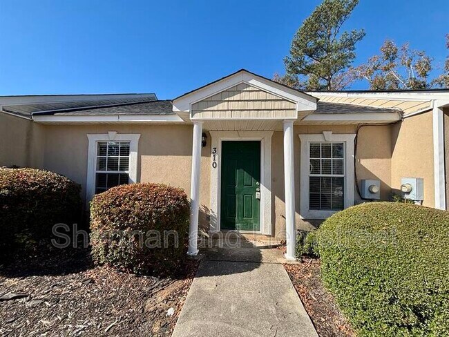 Building Photo - 310 Evans Lake Way