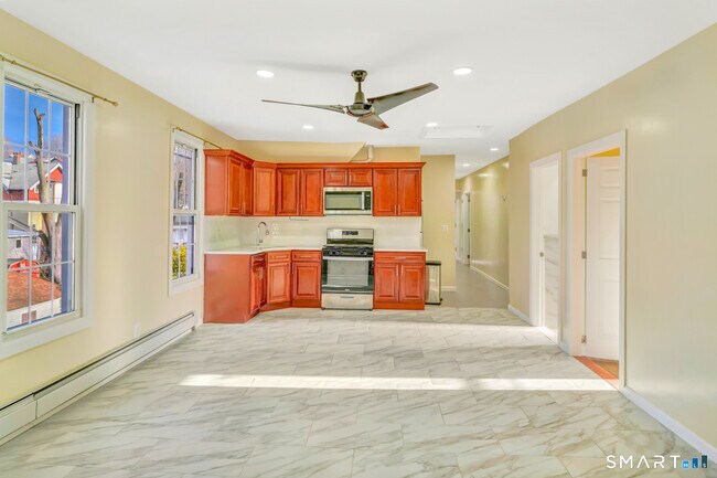 Foto del edificio - 27 Walnut Ave