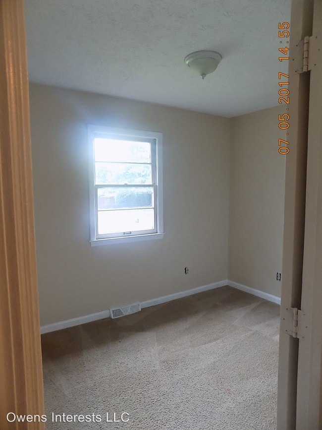 Building Photo - 4 br, 1.5 bath House - 453 Hollow Creek Road