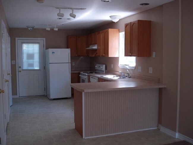 Building Photo - 2320 14th Avenue