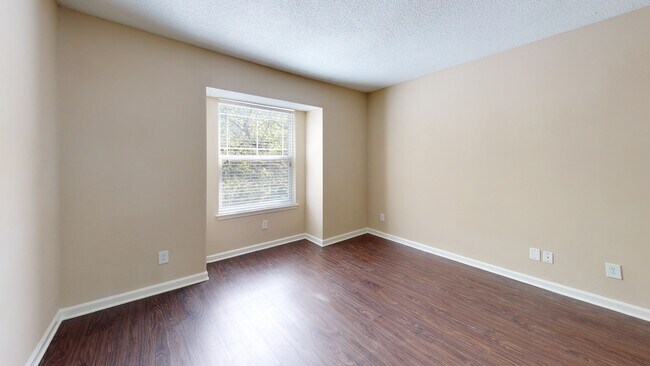 Interior Photo - Wellington Place at Olde Town