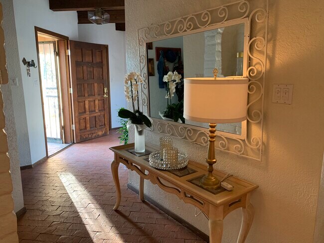 Building Photo - 3105 Camino Caballete NW