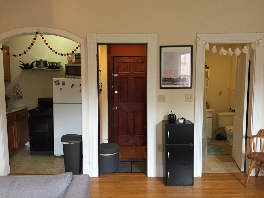 *Pictures are representative samples of the advertised unit. In some cases, the actual units you tou - 4 Symphony Rd