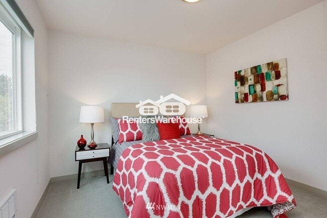 Foto del edificio - 10361 Ashworth Ave N