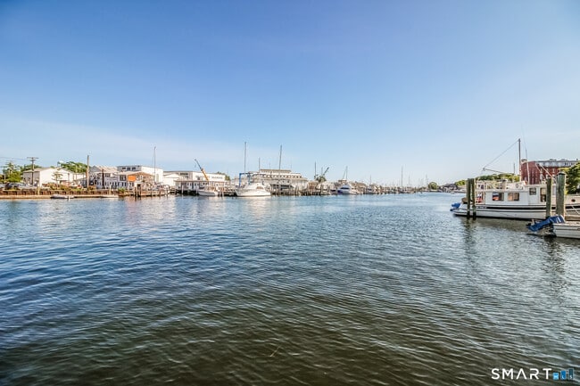 Building Photo - 49 Steamboat Wharf