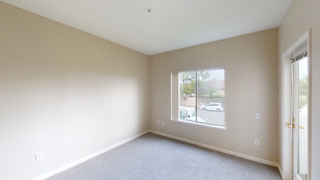 Interior Photo - Almaden Lake Village