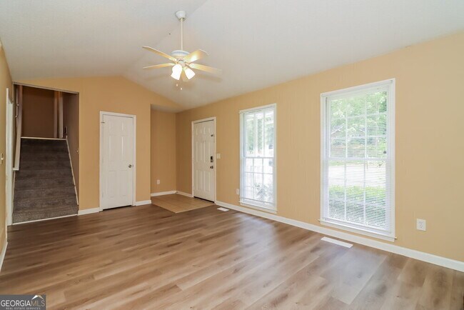 Foto del edificio - 5380 Muirwood Pl