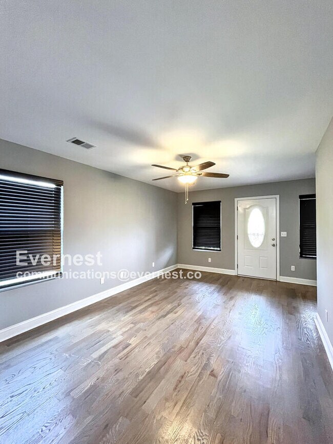 Foto del edificio - 3203 Curtis St