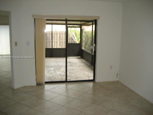 Building Photo - 9064 SW 112th Ct