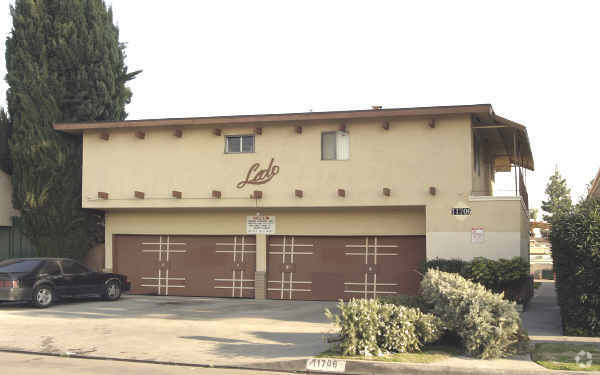 Primary Photo - 11706 Gurley Ave