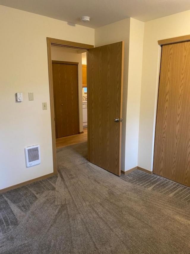 Building Photo - 2 bedroom in Seattle WA 98116