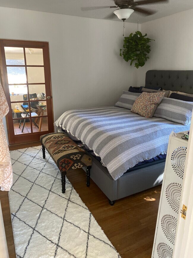Dormitorio 1 - 5901 Vale Way