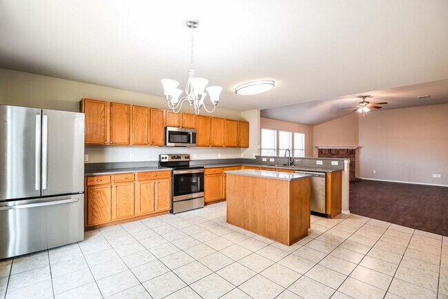 Building Photo - 5572 Hunters Bend Ln