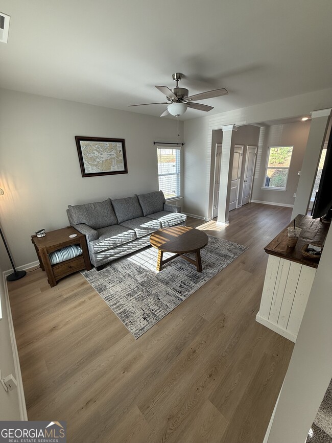 Building Photo - 108 Hidden Hls Dr