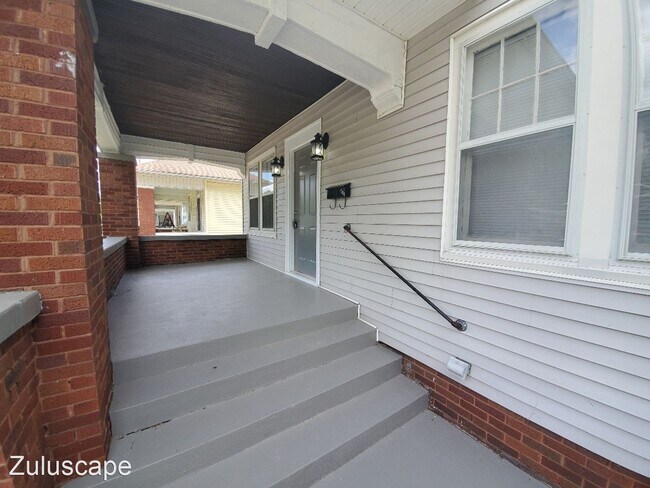 Foto del edificio - 2 br, 1 bath House - 501 Monroe Avenue