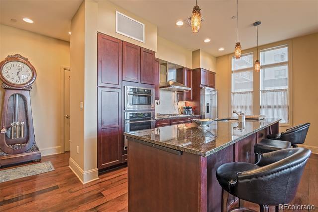 Foto del edificio - 5455 Landmark Pl