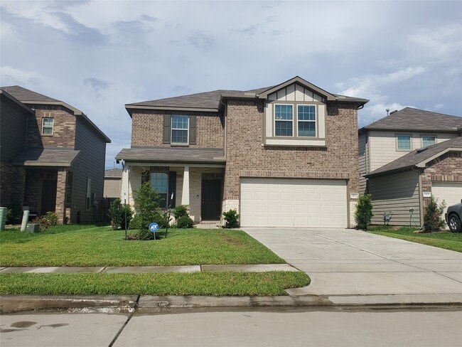 Building Photo - 14614 Sierra Garden Dr