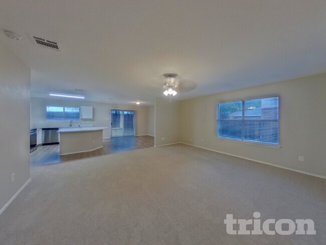 Foto del edificio - 8504 Hawkview Dr