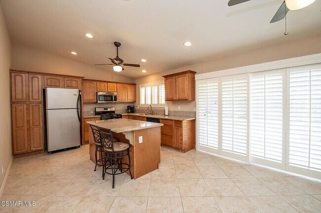 Foto del edificio - 14460 E Amherst St