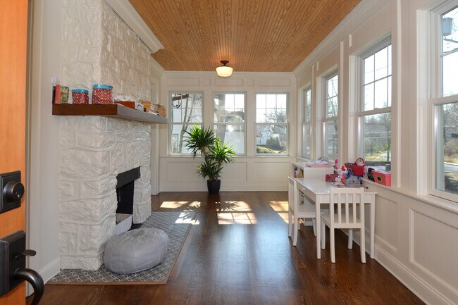 Foto del edificio - 58 E Brookside Dr