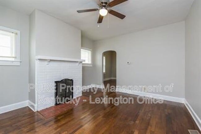 Building Photo - 5 Dogwood Ln