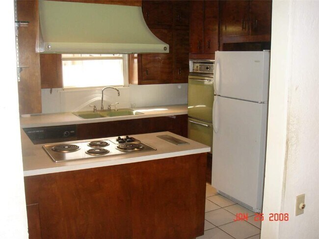 Building Photo - 139 Pamellia Dr