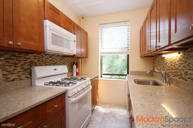 Foto del edificio - 2242 28th St