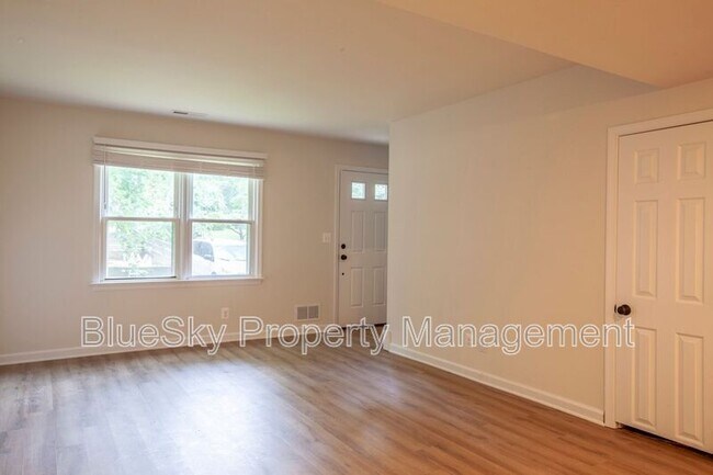 Foto del edificio - 247 Stribling Ave