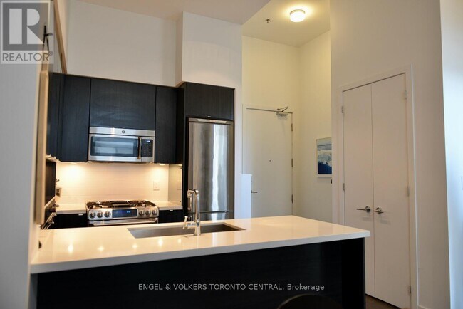 Building Photo - 88 Colgate Ave