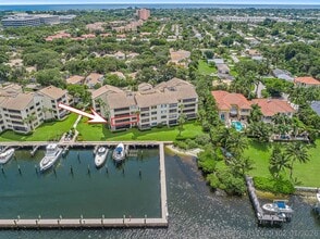 Building Photo - 926 Oak Harbour Dr