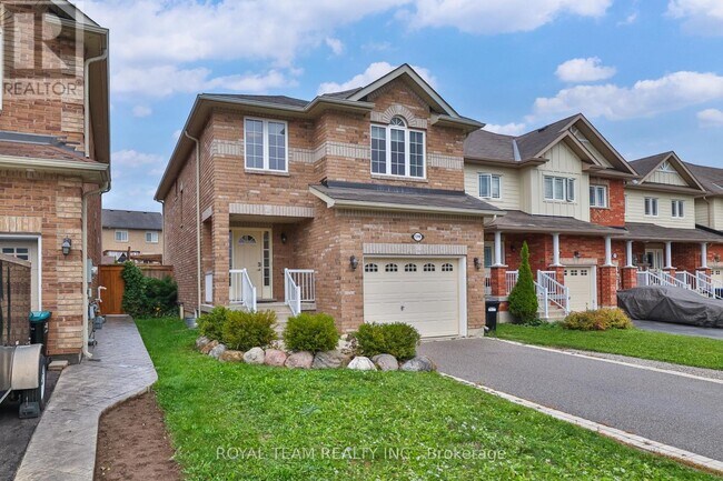 Building Photo - 1398 Hunter St